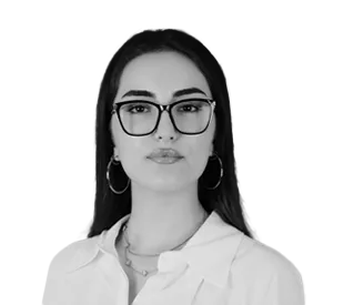 Ecem GÜLBENİZ - Graphic Designer - Pella Global